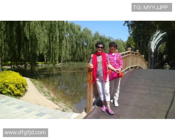 足球明星与中国女性的浪漫爱情故事揭示文化交融与家庭幸福的美好画卷